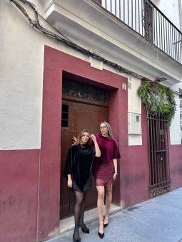 CAPA DE TERCIOPELO NEGRA Y...