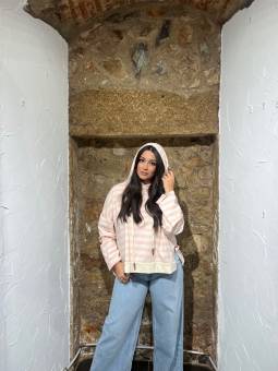 SUDADERA RAYAS CAPUCHA ROSA