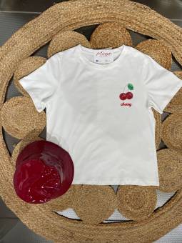 CAMISETA CEREZAS ABALORIOS